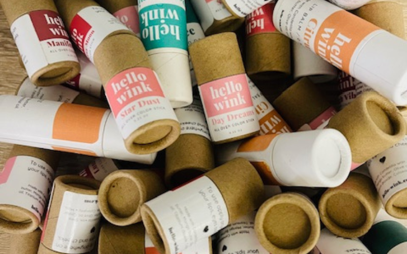 Made by Hand – Not by Factory: Why Hello Wink’s Plastic-Free Makeup Stands Out